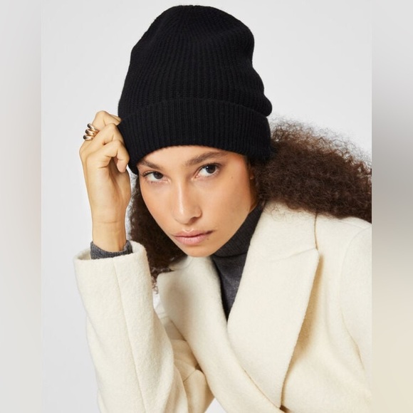 NEW Club Monaco Cashmere Turnback Ribbed Beanie - Picture 1 of 3